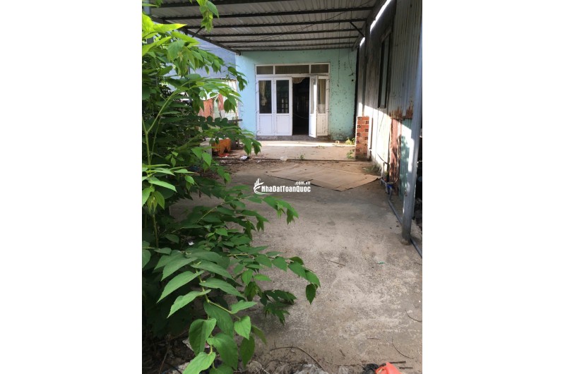 BÁN NHÀ CẤP 4 TẠI HUYỆN CÔN ĐẢO, DT 360.9 M2 - SHR - CHỈ 50TR/M2. LH:0908393271.