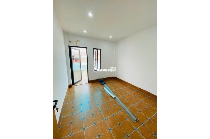 BÁN NHÀ PHỐ QUAN NHÂN - DT 37 M2 (6 TẦNG THANG MÁY) - SẴN SỔ ĐỎ, CHỈ 12.9 TỶ. LH:0983215192