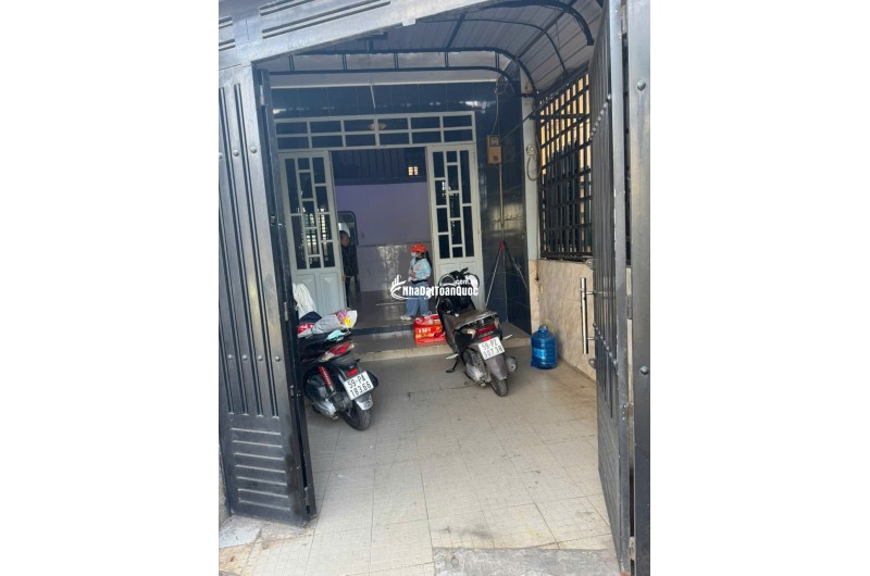 BÁN NHÀ XÃ XUÂN THỚI THƯỢNG CŨ - DT 78 M2 - SHR - CHỈ 3.8TỶ. LH:0906699222.