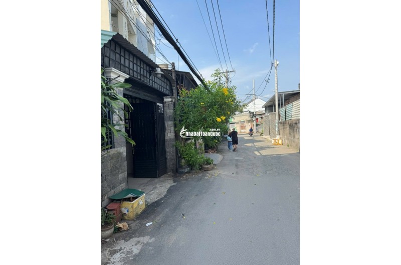BÁN NHÀ XÃ XUÂN THỚI THƯỢNG CŨ - DT 78 M2 - SHR - CHỈ 3.8TỶ. LH:0906699222.