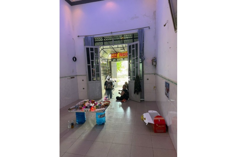 BÁN NHÀ XÃ XUÂN THỚI THƯỢNG CŨ - DT 78 M2 - SHR - CHỈ 3.8TỶ. LH:0906699222.
