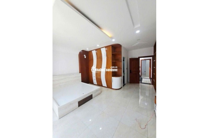 NHÀ MẶT TIỀN KINH DOANH LÊ VĂN QUỚI – NGANG 5.3M NỞ HẬU – CHỈ HƠN 13 TỶ. LH:0934414886.