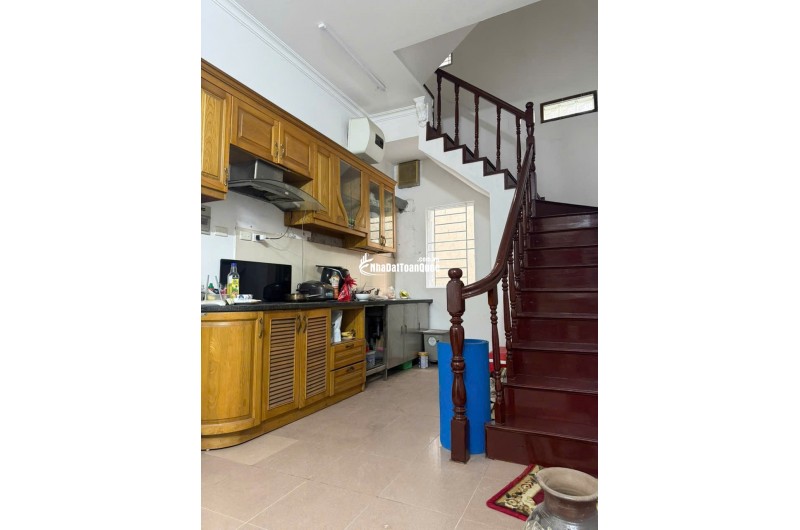 NHÀ VIP, KHU VỰC CBNV TRƯỜNG THUỶ LỢI. DT 33 M2 (4 TẦNG) SẴN SỔ CHỈ 10.8 TỶ. LH:0904683389