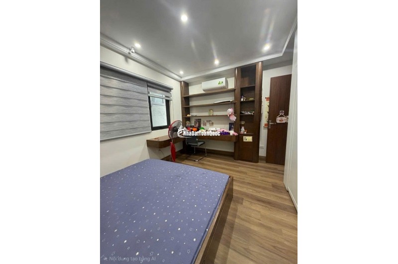 HÓT GIẢM 3 TỶ NHÀ NGUYÊN CĂN 7 TẦNG LONG BIÊN