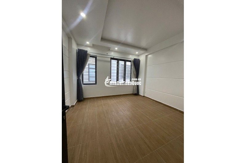 Siêu phẩm nhà đẹp ô tô đỗ cửa Thiên Lôi Khúc Thừa Dụ 3 tầng độc lập