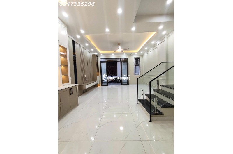Nhà đẹp Miếu Hai Xã 4 tầng ô tô đỗ gần nhà