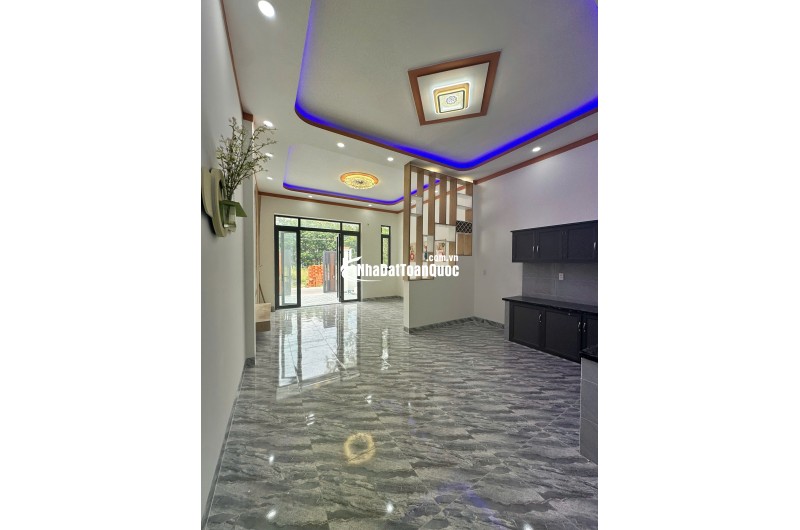 CĂN NHÀ CẤP 4 SÁT ỦY BAN CHÁNH PHÚ HÒA – 165 M2 SHR 1TY 7XX. LH:0868673151.