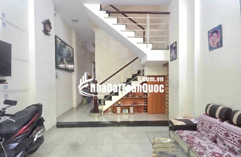 XE HƠI VÔ NHÀ - HẺM NHỰA XE TẢI TRÁNH, ĐẬU ĐỖ - 2 MẶT HẺM TRƯỚC SAU, CÓ CỬA SAU - KHU DÂN TRÍ - PHÙ HỢP KINH DOANH/VĂN PHÒNG - VUÔNG VỨC, PHÁP LÝ
