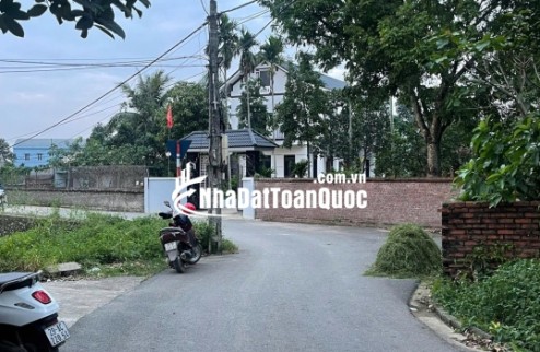 Bán nhanh lô đất Phú Cát, vị trí sáng giá gần Metro 5, đường ôtô thuận tiện, phù hợp đầu tư