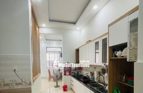 THƠM  NHÀ 3 TẦNG MTKD Đường Số 4 Linh Xuân - 140m² - Ngang 6.8m  Giá Chỉ 8.4 Tỷ
