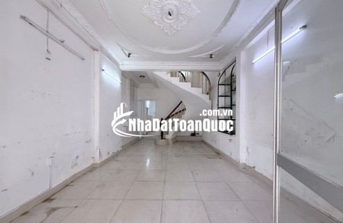 Nhà sát mặt tiền Nguyễn Văn Công, hẻm trải nhựa ô tô tránh thông, lô góc 3 mặt thoáng.