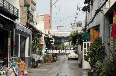 SIEU HOT  NHÀ CHUẨN  LÊ VĂN KHƯƠNG QUẬN 12
+ Dt : 4.4m x 15m 63m2
+ Kc : 3 tầng 3pn
+ Giá : 7 Tỷ
