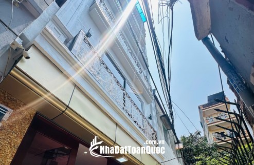NHÀ ĐẸP  XÂY MỚI CỨNG- FULL NỘI THẤT ĐẸP LONG LANH-6 TẦNG THANG MÁY ÊM RU -KHÁCH CHỈ VIỆC SÁCH VALI ĐẾN Ở