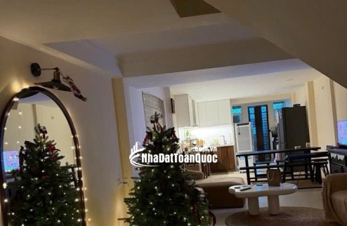 BÁN NHÀ HẺM XE HƠI QUẬN 7 CHỈ 6 TỶ 6