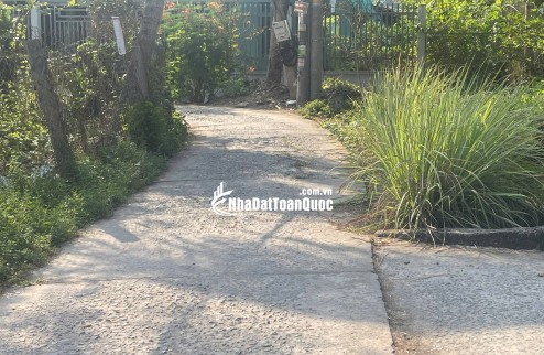 BÁN ĐẤT TP MỸ THO, DT 413.5M2 CÓ SẴN 120M2 THỔ CƯ. SHR. CHỈ 1.35 TỶ. LH:0383730186.