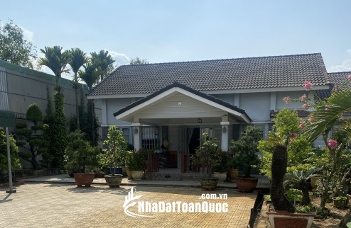 Biệt thự vườn - 3 mặt sông - 1900m² - đường số 4 Lò Lu - chỉ 19.5 tỷ (TL)