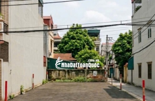 cần tiền cơ cấu kinh doanh, bán gấp mảnh đất đẹp ngay gần nhà văn hoá