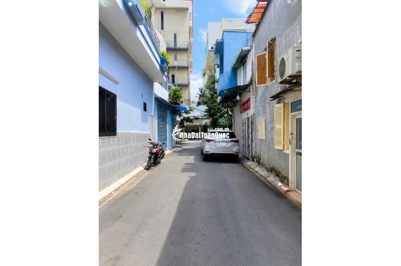 BÁN NHÀ TÂN BÌNH - HXH THÔNG - LẠC LONG QUÂN - BẢY HIỀN - 100M² - NGANG KHỦNG 6M