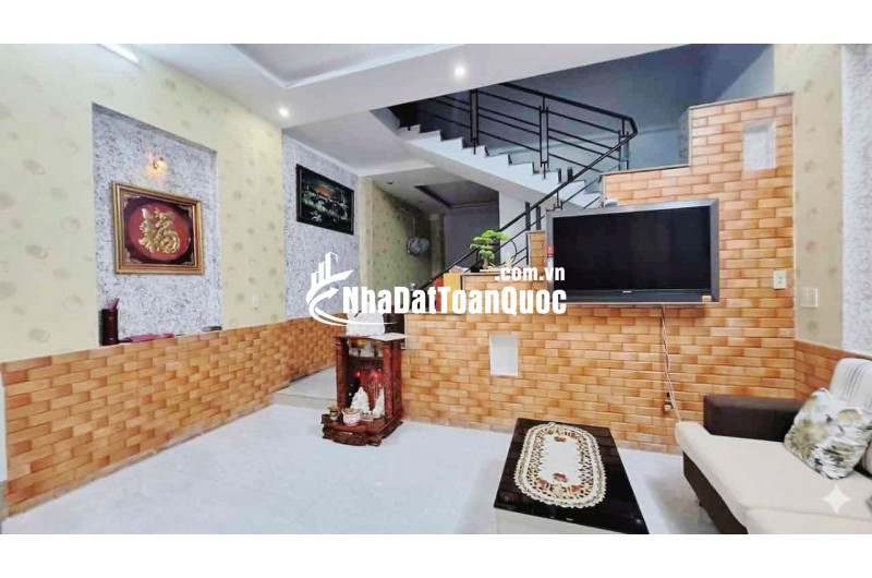 Nhà phố đẹp Lái Thiêu - Ngang 5m - 90m2 – Nhỉnh 4,5 Tỷ - Đường xe tải  - ÔTô ngủ trong nhà