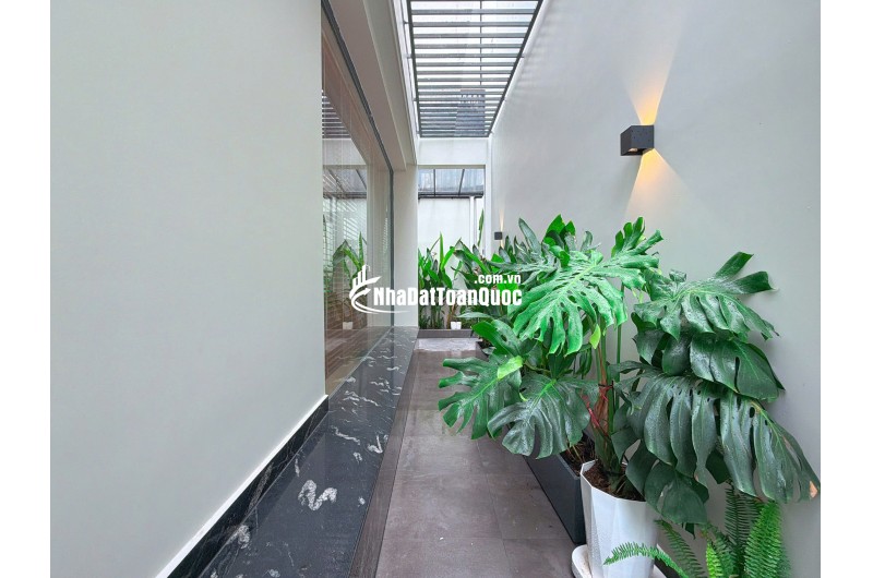 BIỆT THỰ SÂN VƯỜN KHU BỘ CÔNG AN Q7 - 3 TẦNG - 9X17M - 18,5 TỶ. LH:0904523367 (Phương Nhà Nhiều).