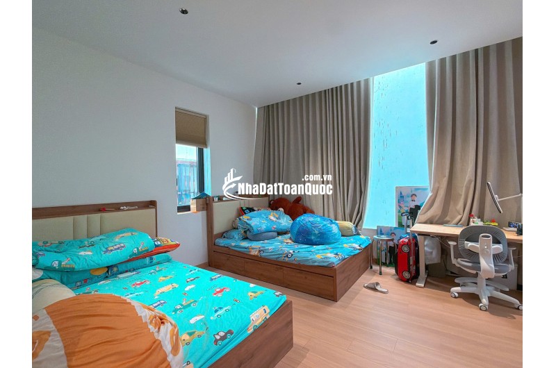 BIỆT THỰ SÂN VƯỜN KHU BỘ CÔNG AN Q7 - 3 TẦNG - 9X17M - 18,5 TỶ. LH:0904523367 (Phương Nhà Nhiều).