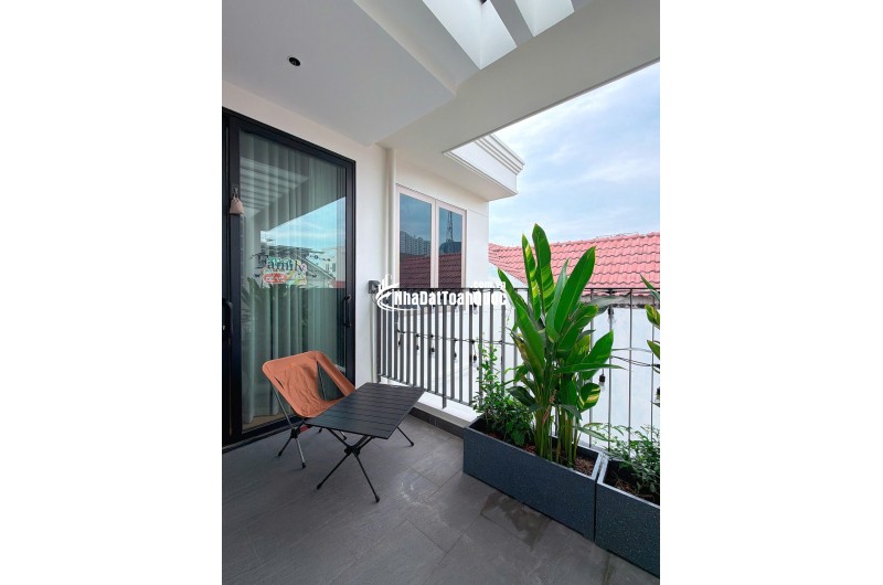 BIỆT THỰ SÂN VƯỜN KHU BỘ CÔNG AN Q7 - 3 TẦNG - 9X17M - 18,5 TỶ. LH:0904523367 (Phương Nhà Nhiều).