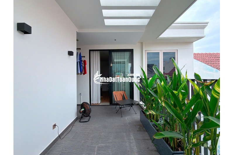 BIỆT THỰ SÂN VƯỜN KHU BỘ CÔNG AN Q7 - 3 TẦNG - 9X17M - 18,5 TỶ. LH:0904523367 (Phương Nhà Nhiều).