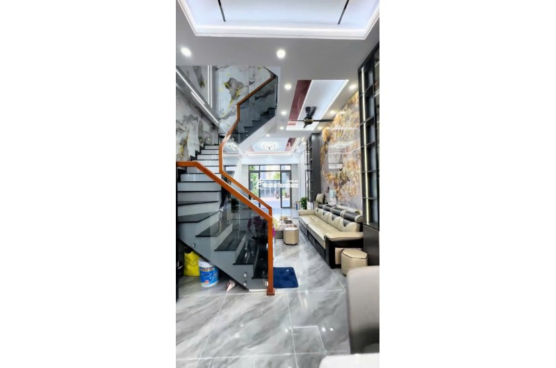 BÁN NHÀ NGAY CHỢ BÌNH ĐIỀN QUẬN 8. DT80 M2 - SHR - CHỈ 1TỶ165TR. LH:0785448683.