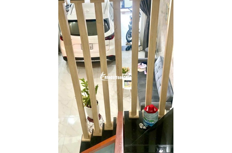 Bán nhà Đẹp Thủ Đức 3 Tầng Giá chỉ nhỉnh 6 Tỷ