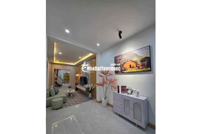 BÁN NHÀ 2MT ĐƯỜNG PHẠM NGŨ LÃO (HẢI CHÂU) – 72MV 2 TẦNG – SHR CHỈ 4.7TỶ. LH:0905558958.