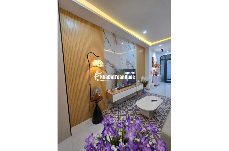BÁN NHÀ 2MT ĐƯỜNG PHẠM NGŨ LÃO (HẢI CHÂU) – 72MV 2 TẦNG – SHR CHỈ 4.7TỶ. LH:0905558958.