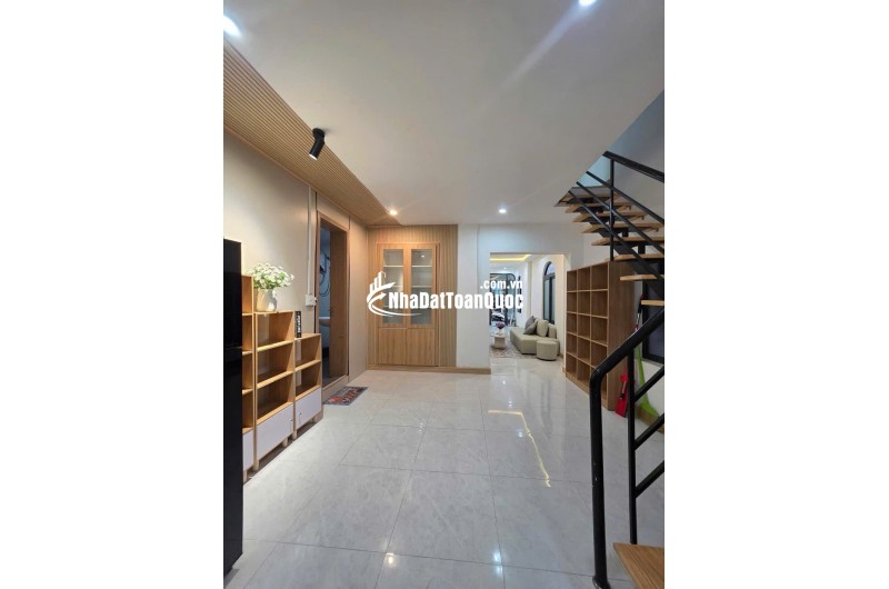 BÁN NHÀ 2MT ĐƯỜNG PHẠM NGŨ LÃO (HẢI CHÂU) – 72MV 2 TẦNG – SHR CHỈ 4.7TỶ. LH:0905558958.