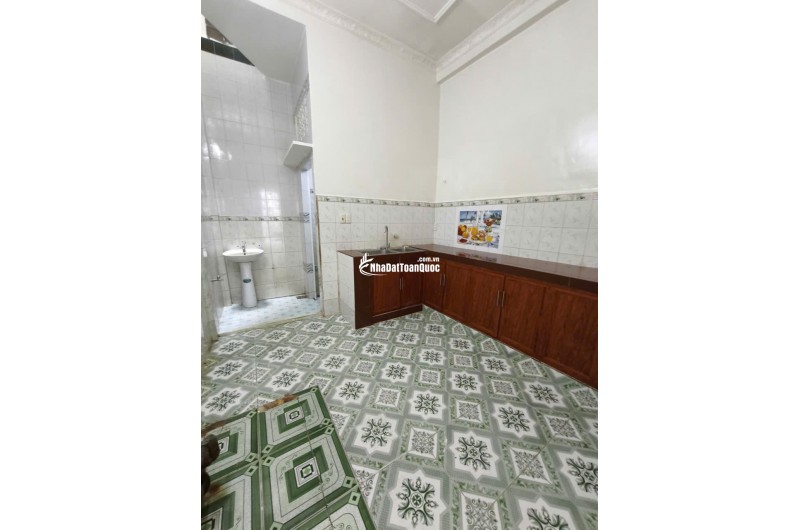 NHÀ ĐẸP LÊ THỊ BẠCH CÁT– QUẬN 11 – 42M2 - CHỈ 5.7 TỶ . LH:0775532337.