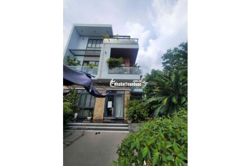 BIỆT THỰ SÂN VƯỜN 313M2 - CHỢ XUÂN THỚI THƯỢNG - FULL NỘI THẤT - 8TỶ960TR LH:0369571337.