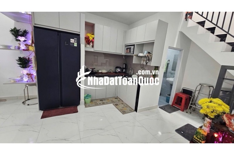BÁN NR 40M2, ĐƯƠNG NGUYỄN SƠN,4X9,GIÁ CHỈ HƠN 3TY