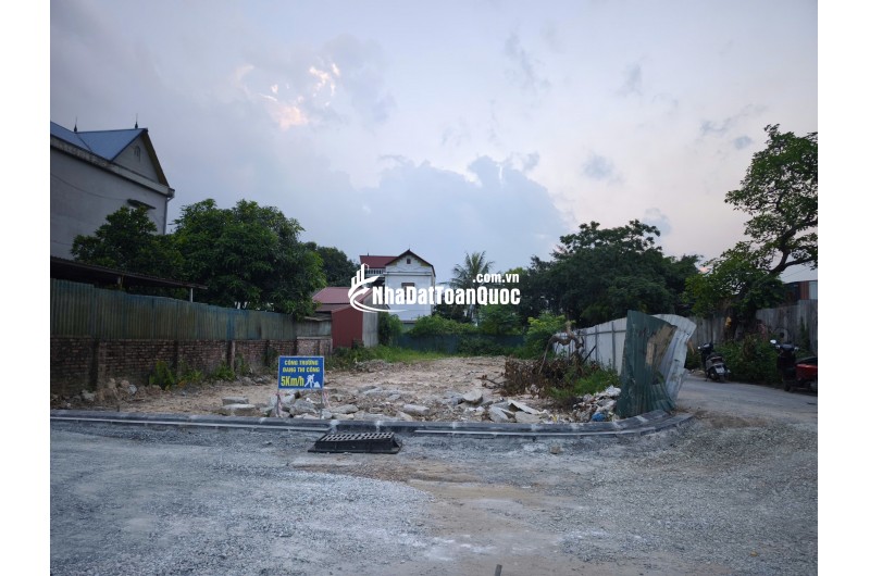 Bán Đất 352m2 - Lô góc ngã 4 (3 mặt tiền) tại Nguyên Khê - Đông Anh - Hà Nội