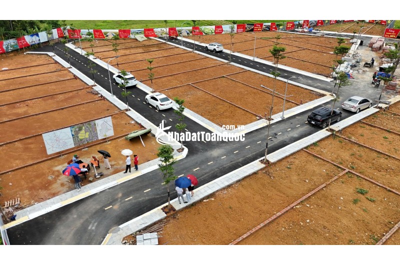 GIÁ CỰC RẺ, QUỸ CỰC HIẾM, DỄ THANH KHOẢN, SÁT QL 21, ĐHQG, FPT