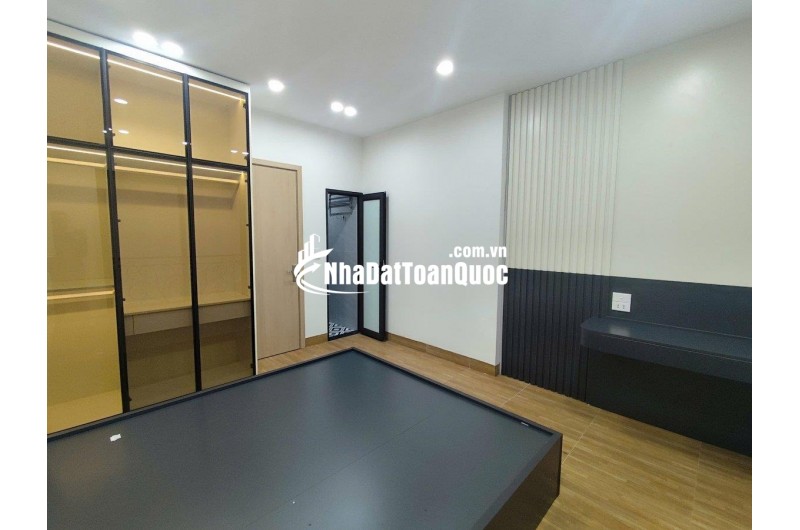 NHÀ ĐẸP GIÁ 6.3 TỶ ,  DÂN XÂY PHỐ MINH KHAI HỘ KHẨU HAI BÀ TRƯNG NGÕ THÔNG, THOÁNG TRƯỚC,SAU.CHỈ VÀI PHÚT DI CHUYỂN QUA TIME CITY,ĐẠI HỌC BÁCH