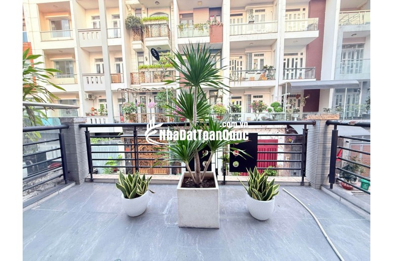CHỦ ĐỊNH CƯ NƯỚC NGOÀI GỬI BÁN DÙM 62m2 ĐƯỜNG HUỲNH THIÊN LỘC CHỈ 6 ĐỒNG HƠN.