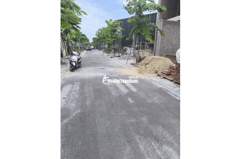 Bán Lô đất 115m2 - Làn 2 KĐT Nguyên Khê - Đông Anh - Hà Nội. Giá 95tr/m2