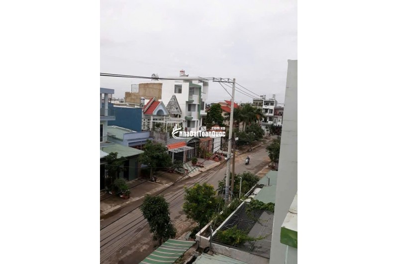 Bán nhà 1 trệt 2 lầu hẻm xe tải Phan Văn Hớn Bà Điểm Hóc Môn
