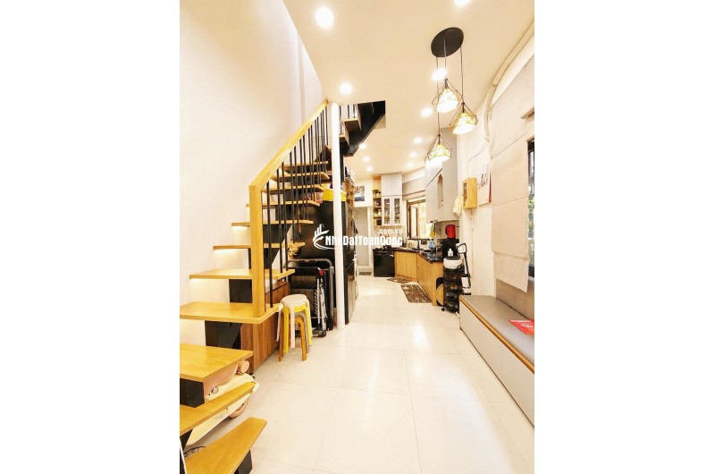 Nhà phố mới đẹp – Linh Xuân - 2 Tầng, 2MT  – Nhỉnh 3 tỷ - Đường thông thoáng – Ôtô đậu trước nhà