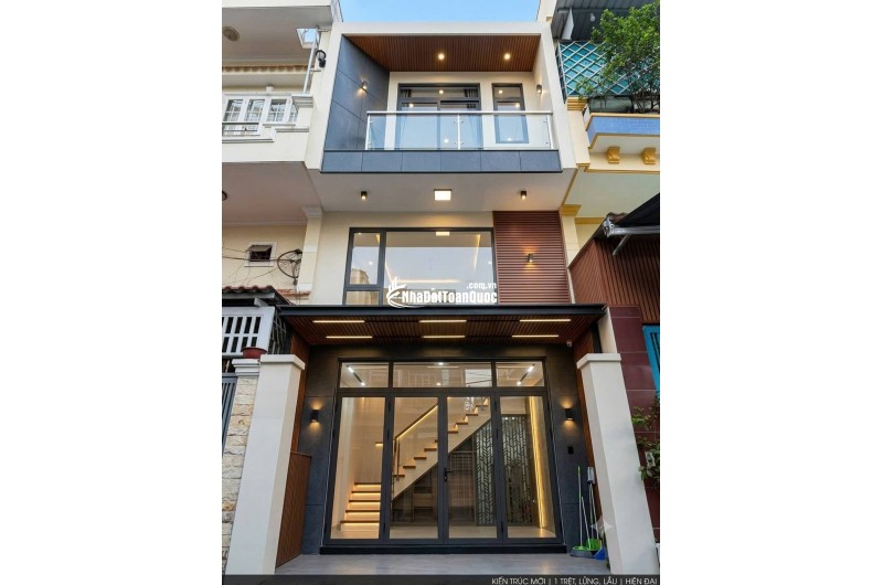 [Hiệp Bình Chánh] Nhà mới 3 tầng đẹp lung linh  - Hẻm xe hơi thông - Đối diện Gigamall và ĐH Luật - 5.35 tỷ TL