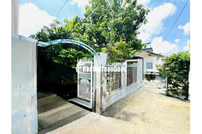  NHÀ CHÍNH CHỦ 10 X 26 CẦN BÁN NHANH ĐI ĐỊNH CƯ, GIÁ NGỌT 8 ĐỒNG, HUỲNH TẤN PHÁT, PHÚ THUẬN, QUẬN 7