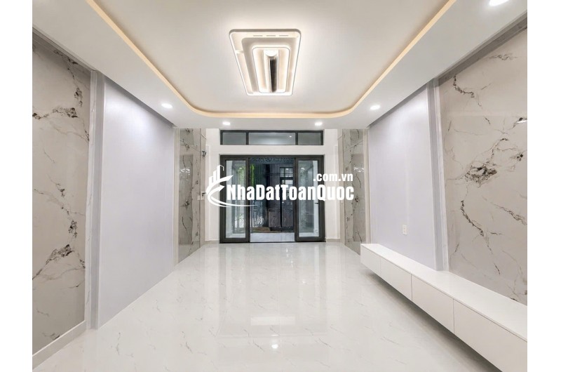 CHỦ ĐỊNH CƯ NƯỚC NGOÀI GỬI BÁN DÙM 62m2 ĐƯỜNG HUỲNH THIÊN LỘC CHỈ 6 ĐỒNG HƠN.