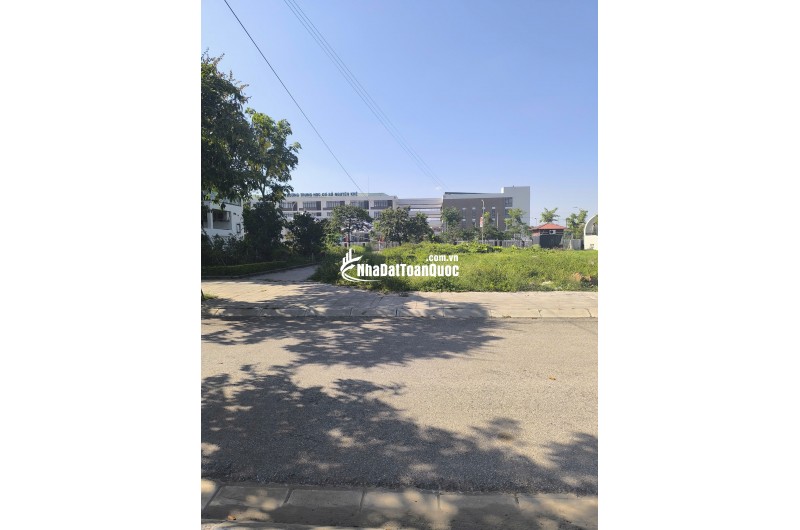 Bán Đất 250m2 Khu C - Khu đô thị Nguyên Khê - Đông Anh - Hà Nội. Giá 105tr/m2