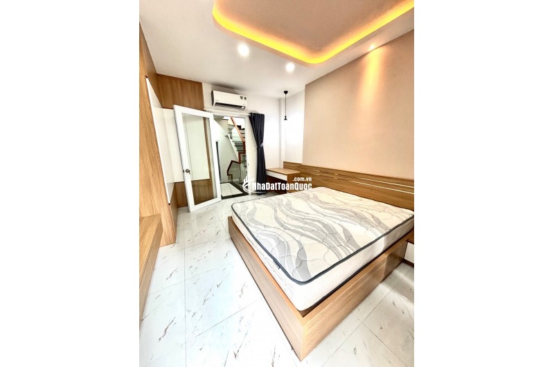 Nhà đường Hoà Bình(Tân Phú)