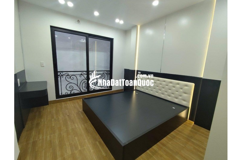 NHÀ ĐẸP GIÁ 6.3 TỶ ,  DÂN XÂY PHỐ MINH KHAI HỘ KHẨU HAI BÀ TRƯNG NGÕ THÔNG, THOÁNG TRƯỚC,SAU.CHỈ VÀI PHÚT DI CHUYỂN QUA TIME CITY,ĐẠI HỌC BÁCH