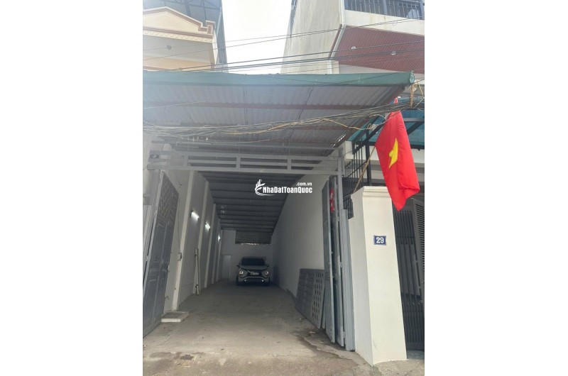 Chính chủ bán lô đất có sẵn nhà đang cho thuê xưởng, trc nhà oto tránh, xe oto to đỗ trong nhà, tại Tương Mai, Hoàng Mai