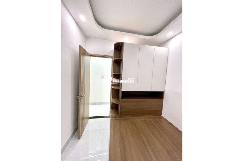 NHÀ ĐẸP SỐ RIÊNG ĐƯỜNG XE HƠI ,  PHÚ THUẬN Q7 (4,2X8 ) 2 TẦNG CHỈ 4 TỶ 380 TR FULL NỘI THẤT